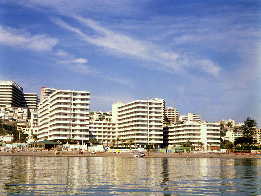 Hotel Apartamentos Bajondillo Torremolinos Bagian luar foto