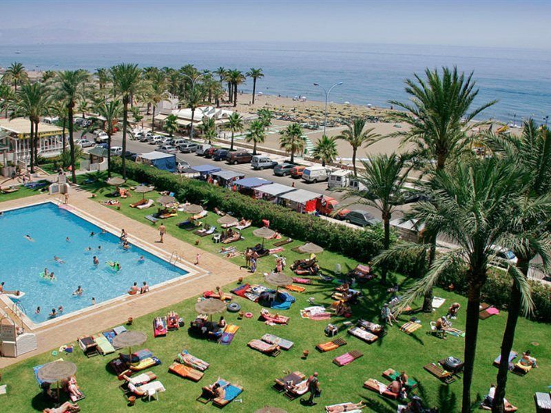 Hotel Apartamentos Bajondillo Torremolinos Bagian luar foto The beach at Torrevieji